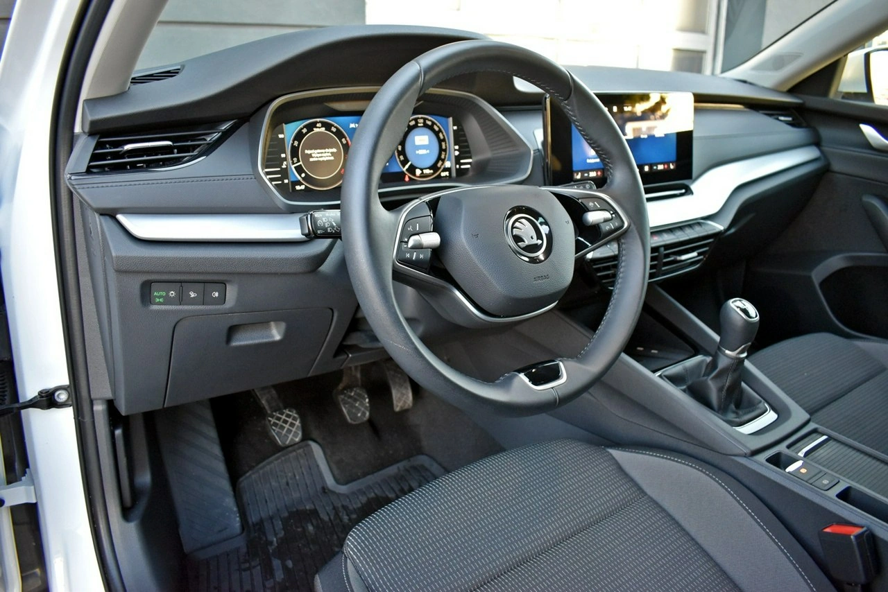 Skoda Octavia - Zdjęcie 9