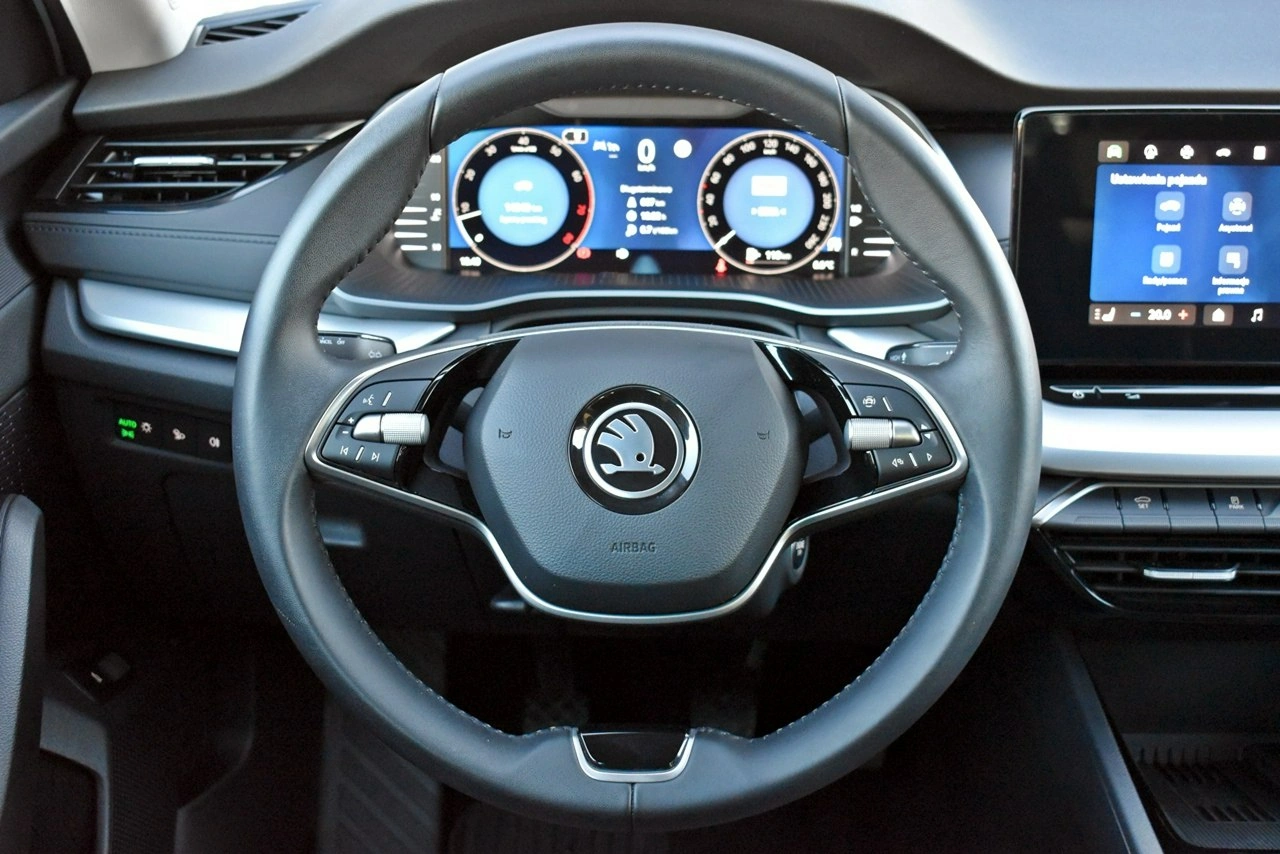 Skoda Octavia - Zdjęcie 14