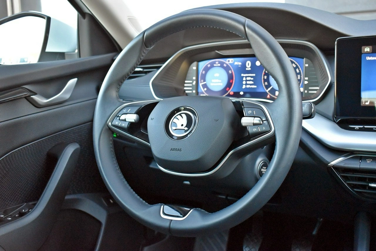 Skoda Octavia - Zdjęcie 17