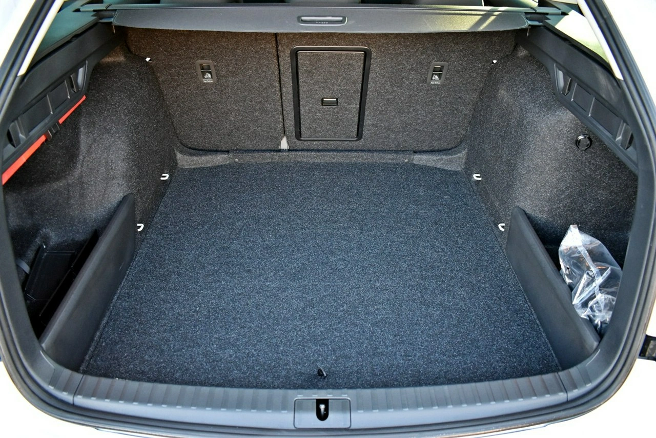 Skoda Octavia - Zdjęcie 24