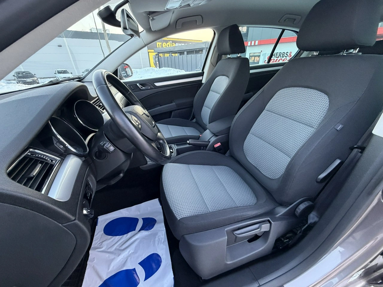 Skoda Superb - Zdjęcie 16