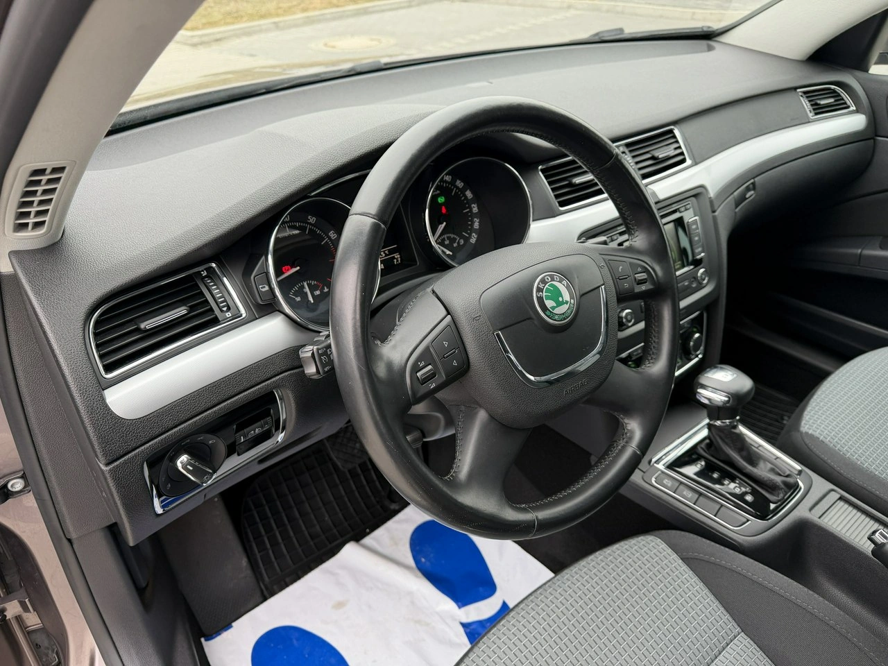 Skoda Superb - Zdjęcie 17