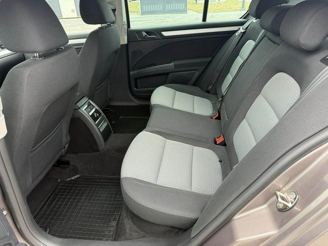 Skoda Superb - Zdjęcie 28