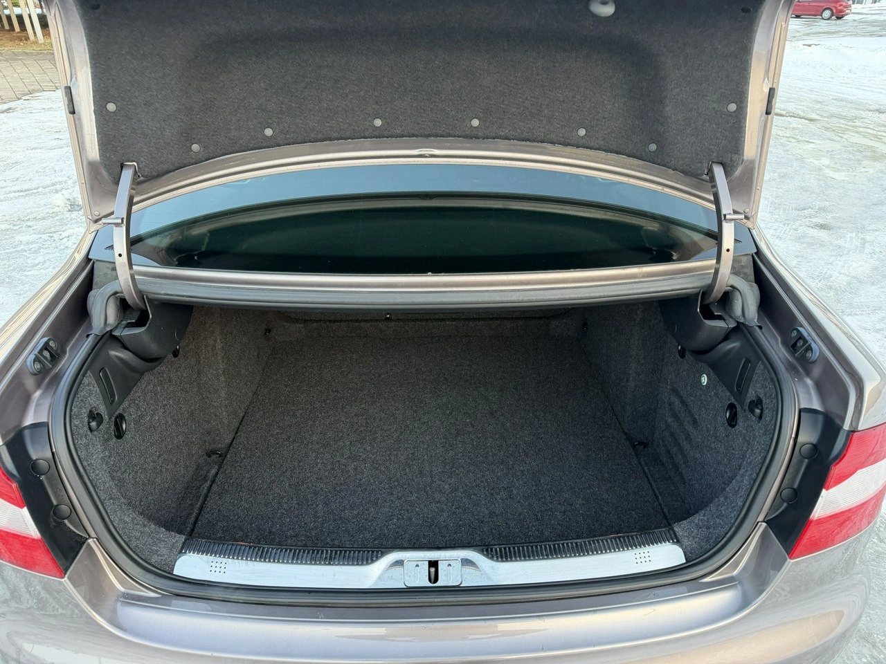 Skoda Superb - Zdjęcie 37