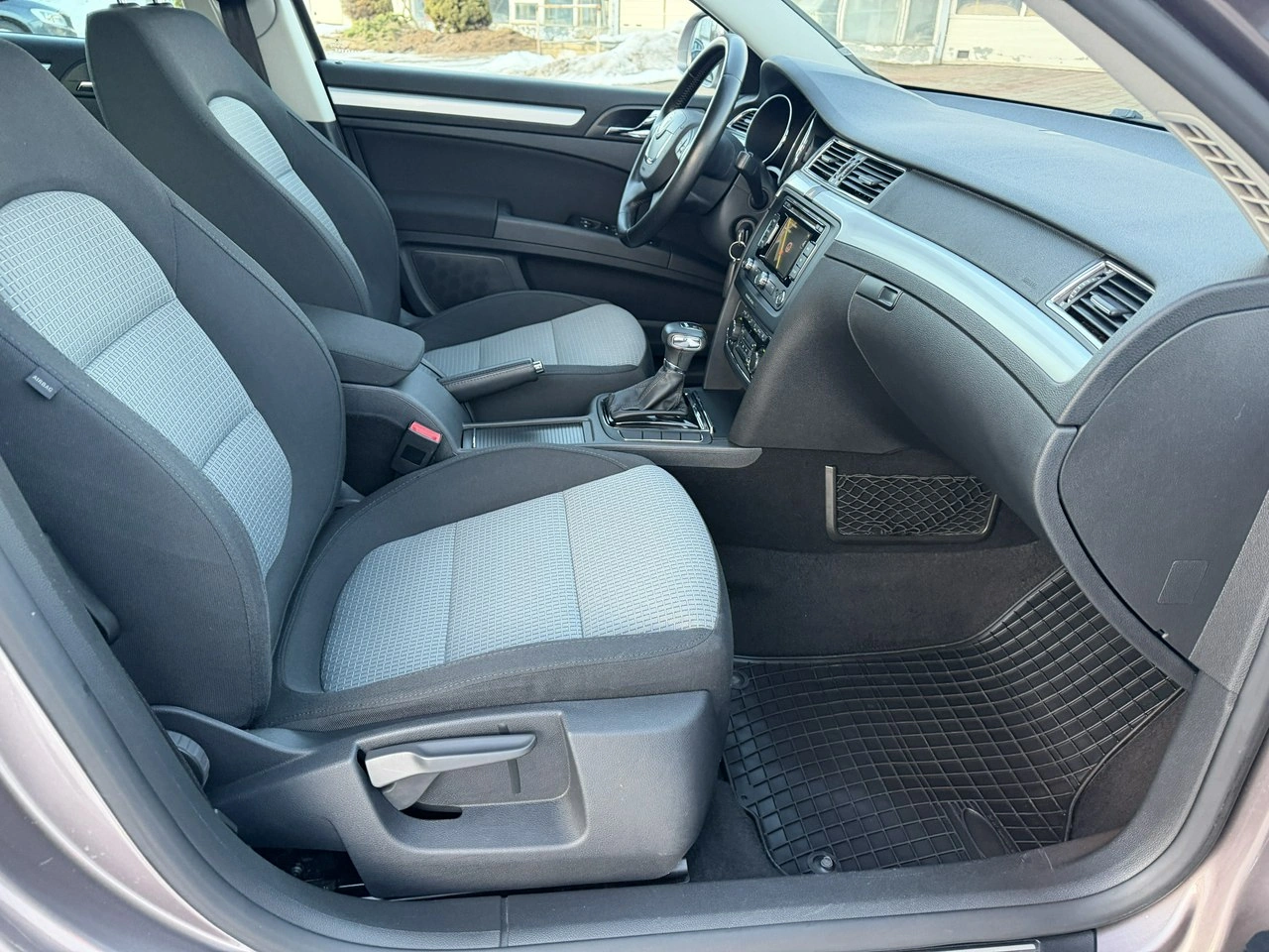 Skoda Superb - Zdjęcie 34