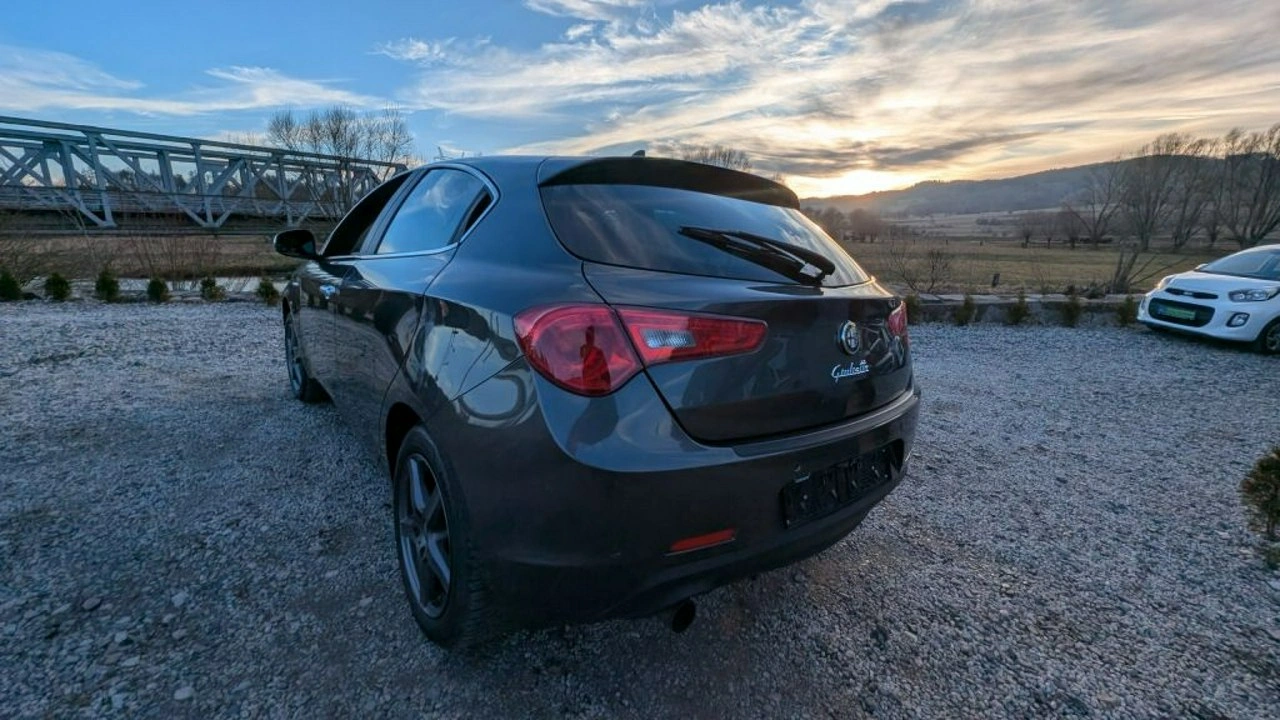 Alfa Romeo Giulietta - Zdjęcie 9