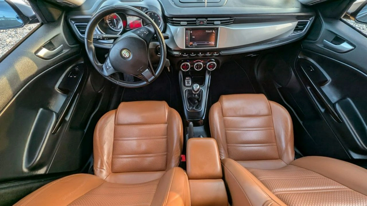 Alfa Romeo Giulietta - Zdjęcie 13