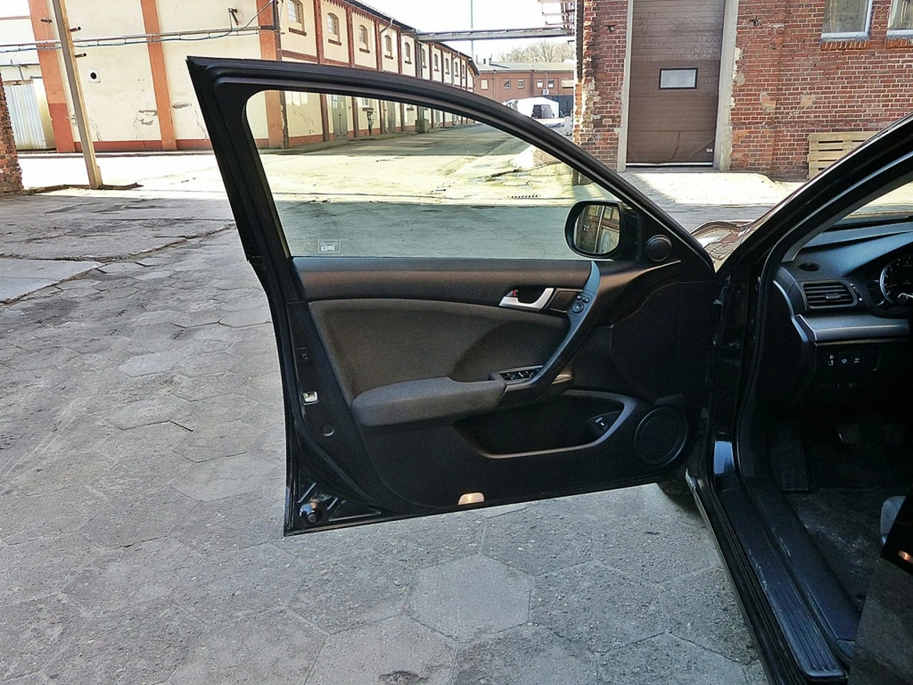 Honda Accord - Zdjęcie 16