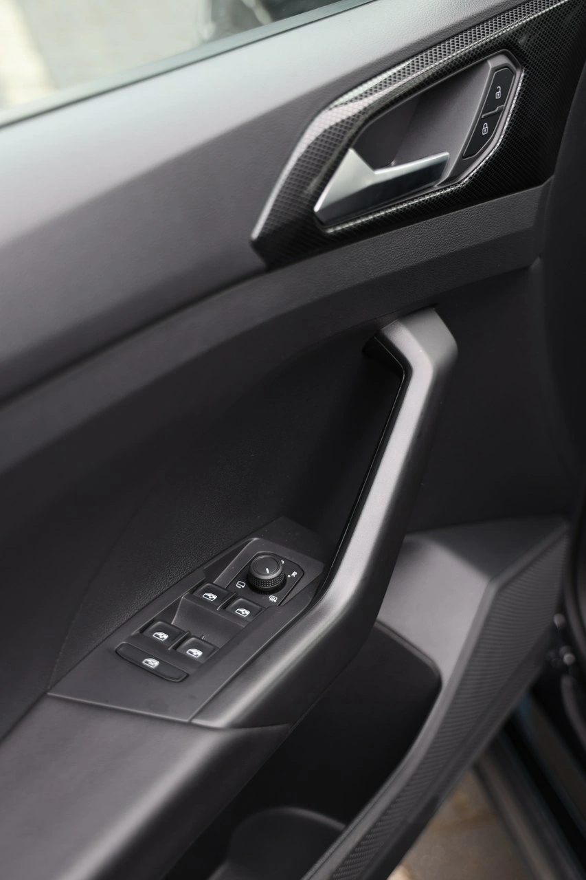 Volkswagen T-Cross - Zdjęcie 13