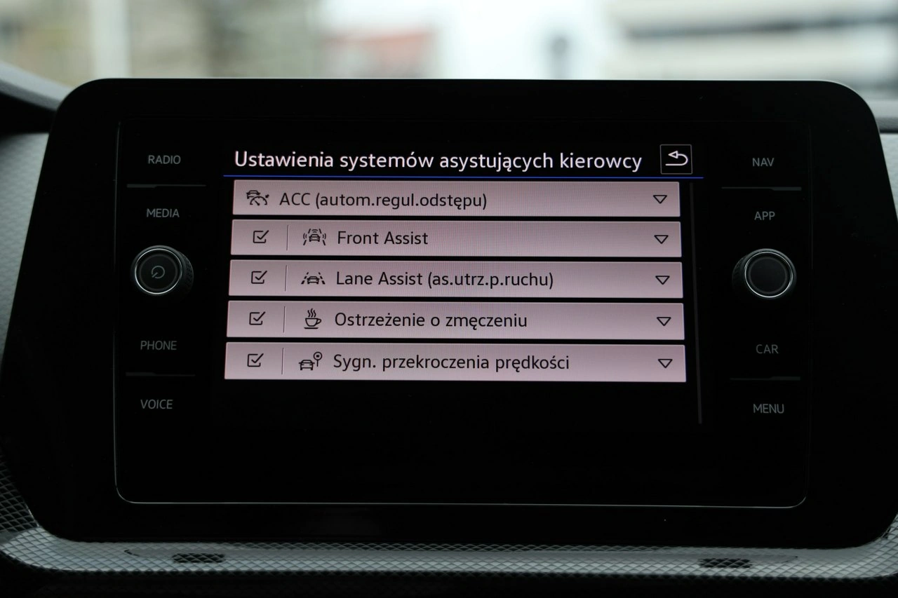 Volkswagen T-Cross - Zdjęcie 21