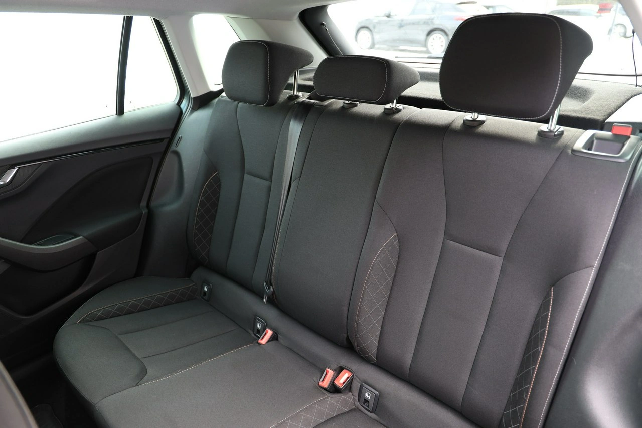 Skoda Kamiq - Zdjęcie 24