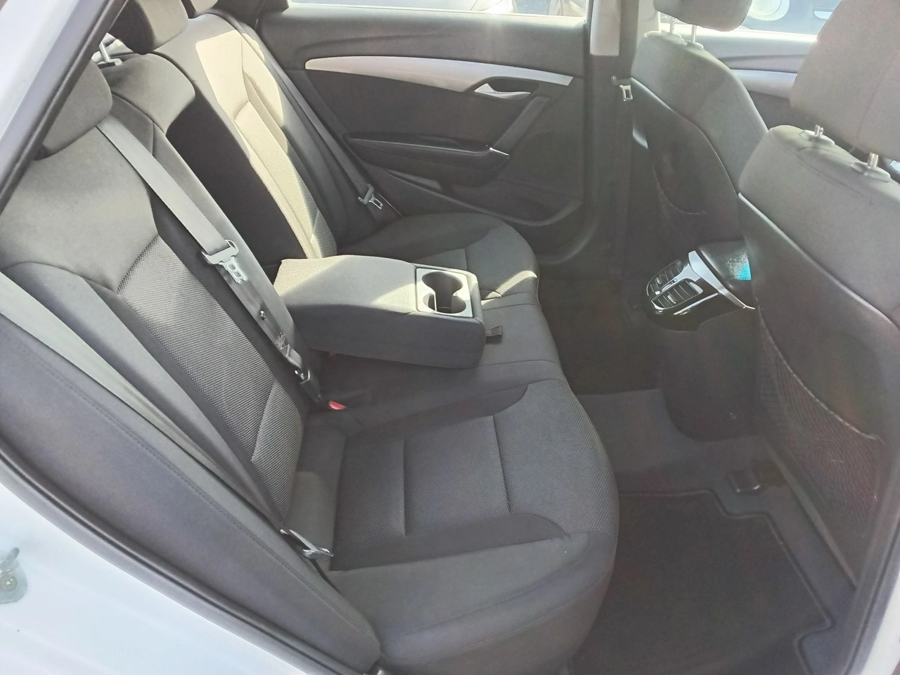 Hyundai i40 - Zdjęcie 10