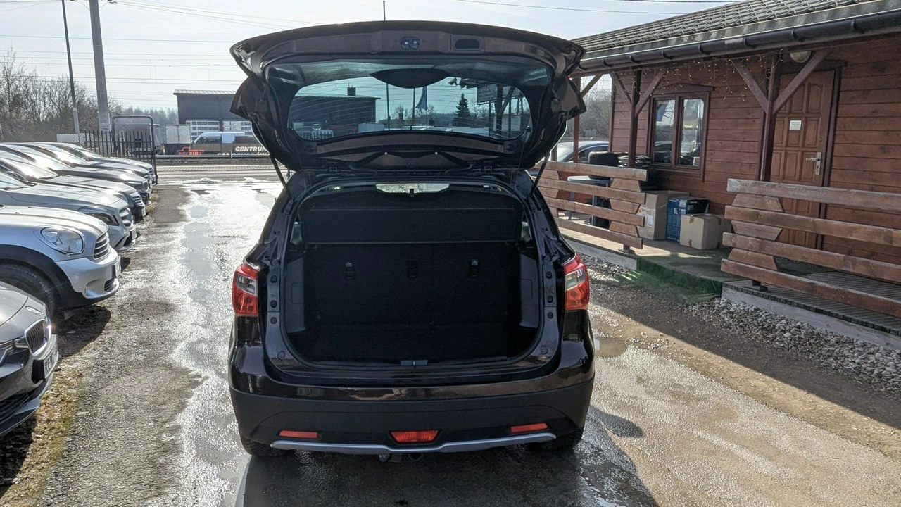 Suzuki SX4 S-Cross - Zdjęcie 32