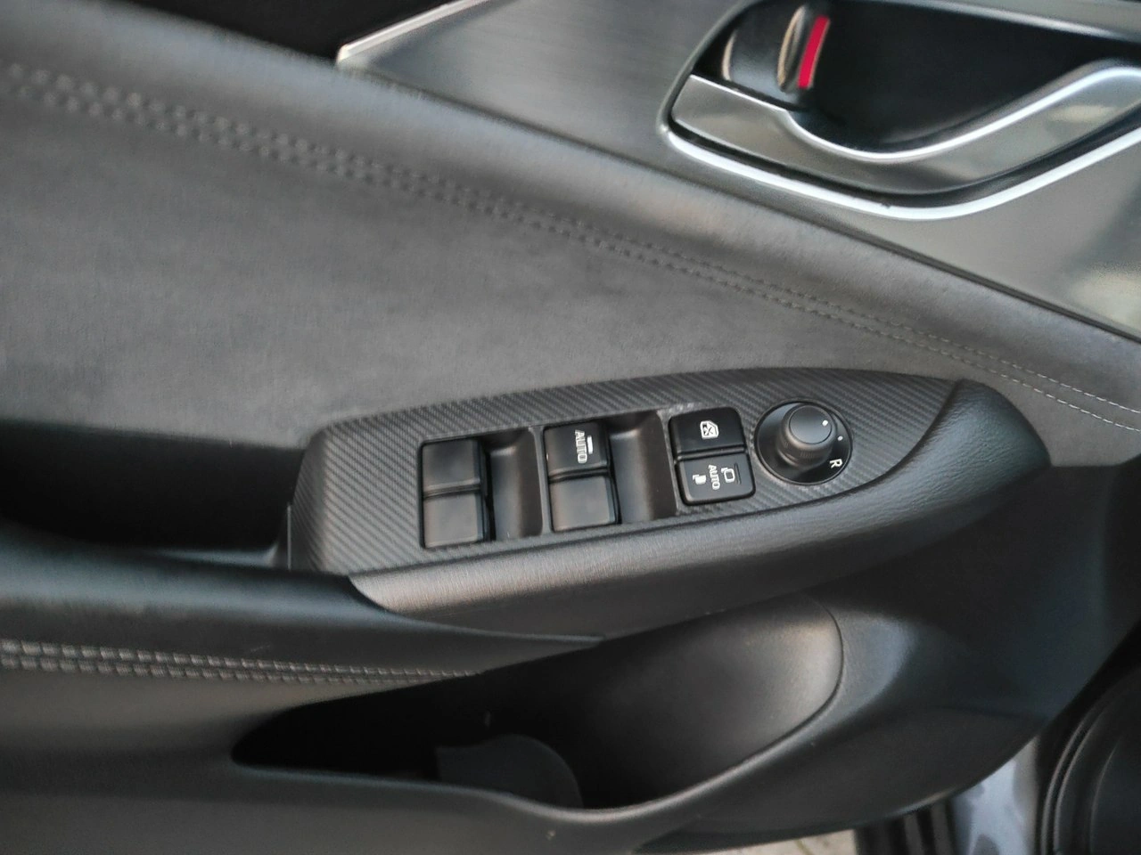 Mazda CX-3 - Zdjęcie 19