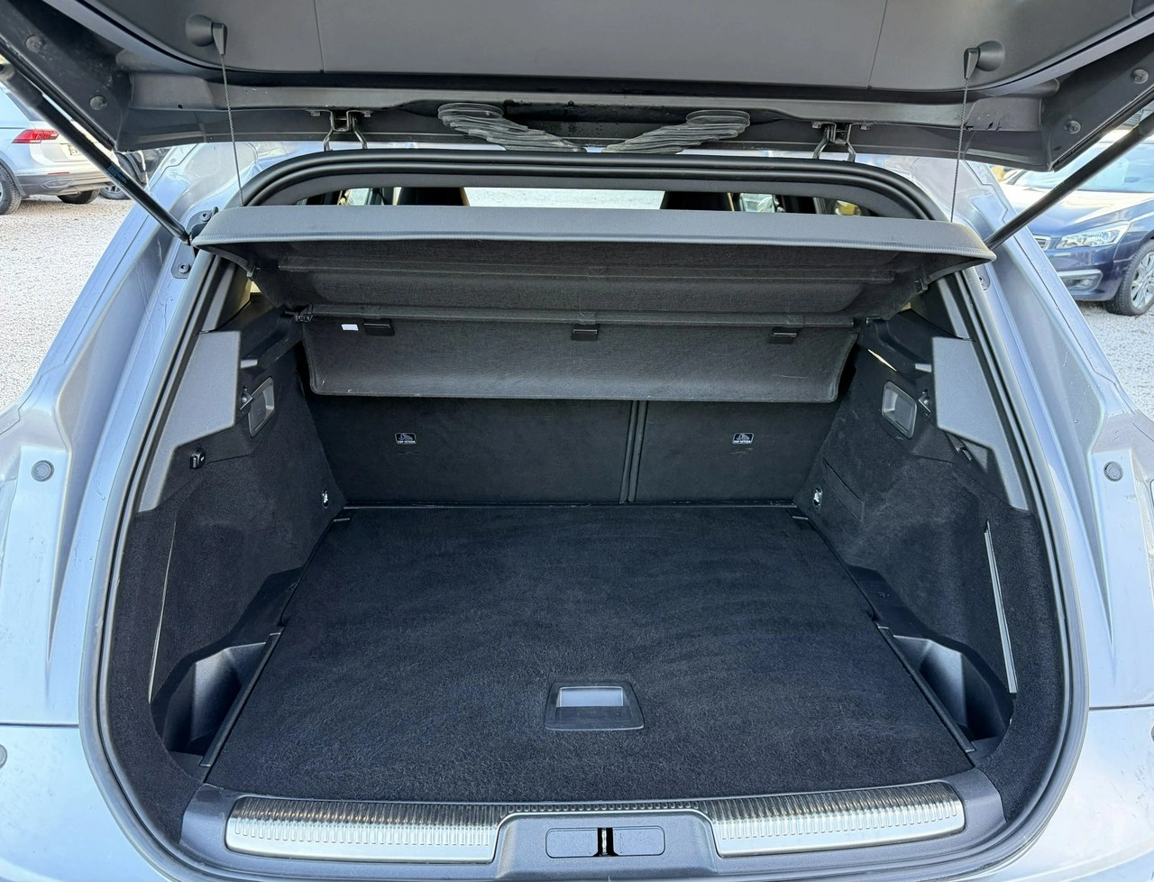DS Automobiles DS 7 Crossback - Zdjęcie 38