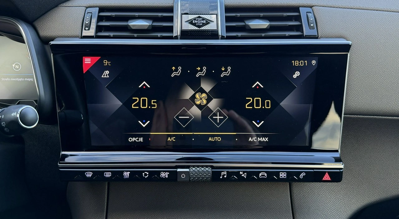 DS Automobiles DS 7 Crossback - Zdjęcie 27