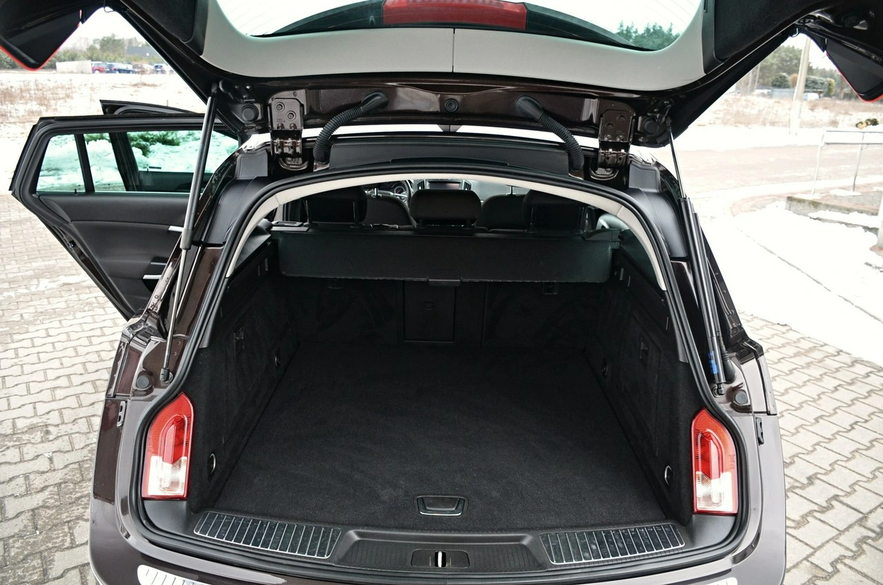 Opel Insignia - Zdjęcie 18