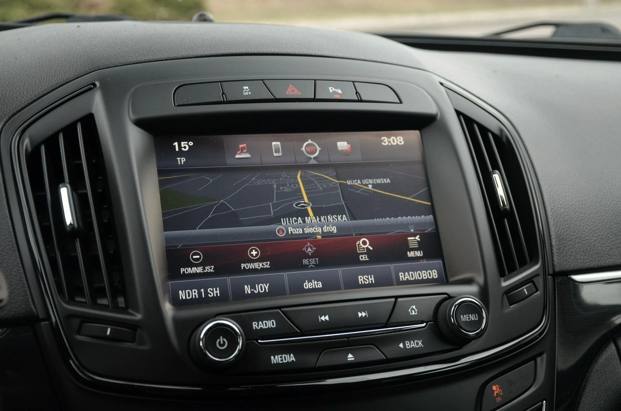 Opel Insignia - Zdjęcie 20