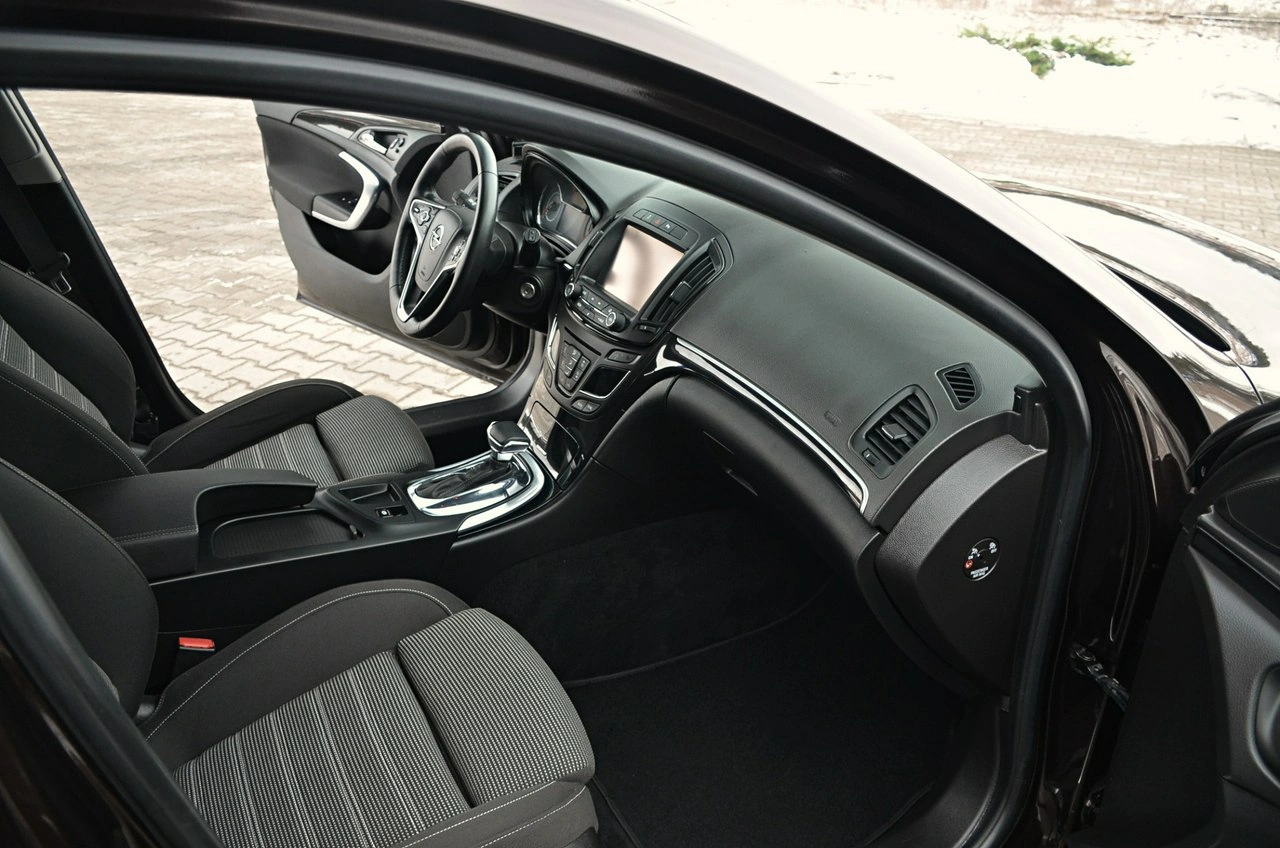 Opel Insignia - Zdjęcie 21