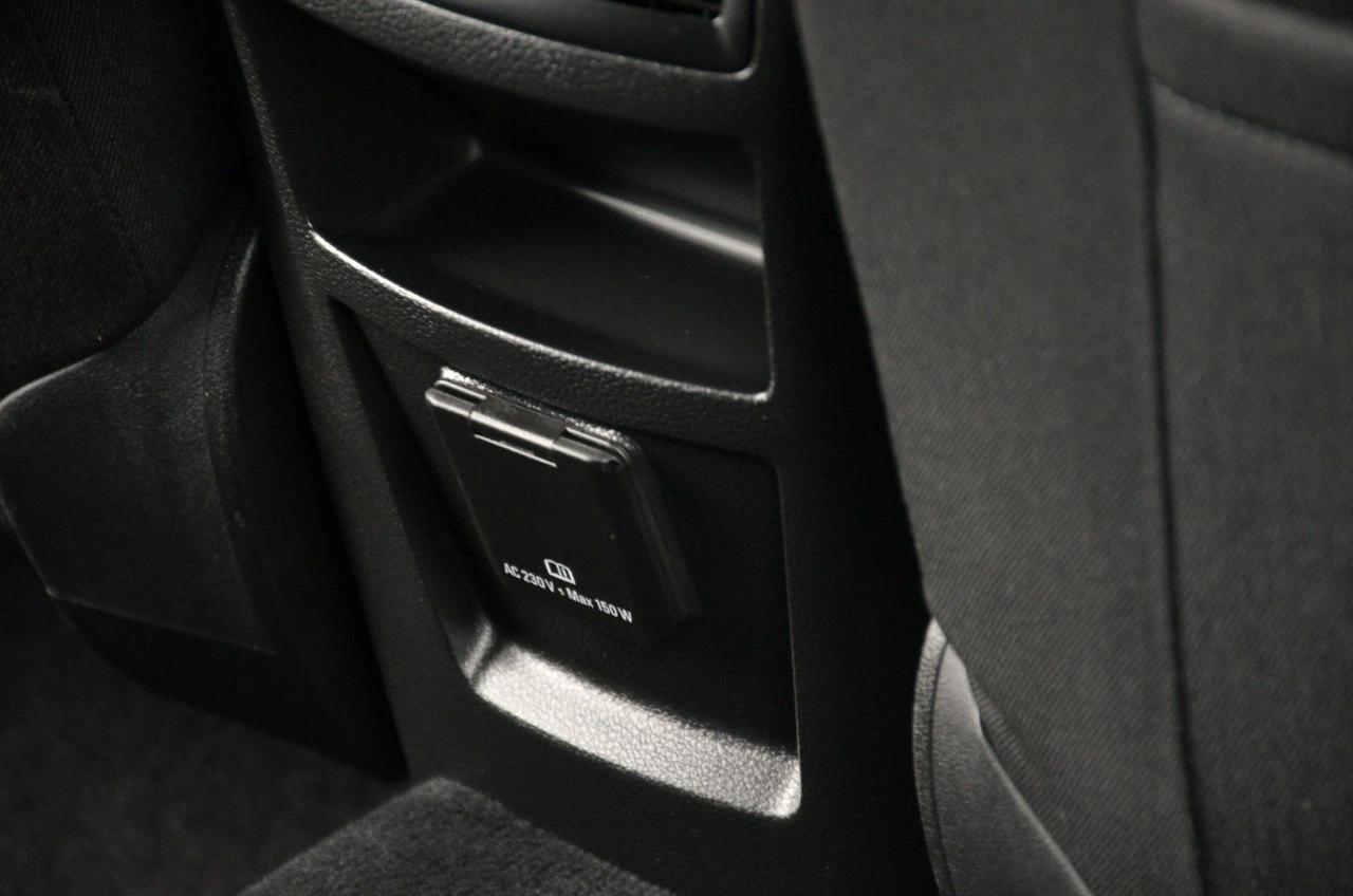 Opel Insignia - Zdjęcie 23