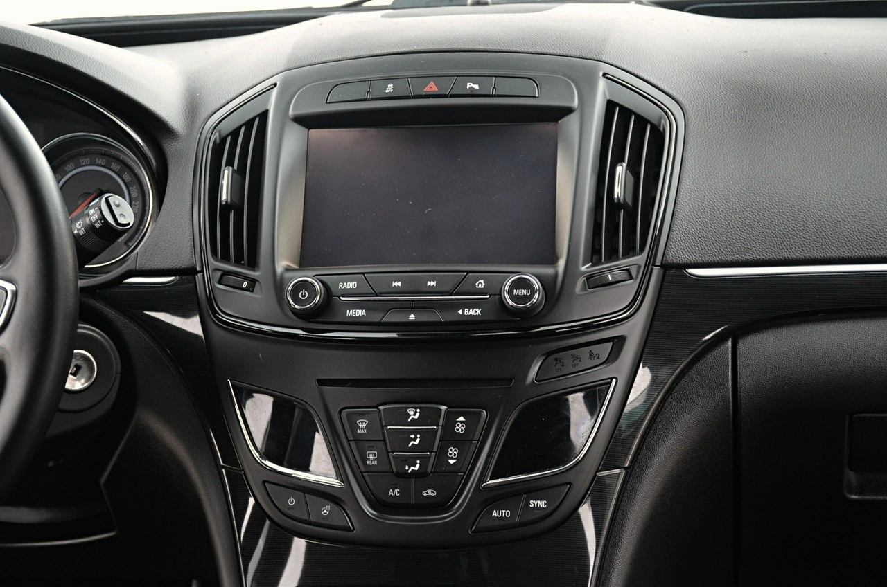 Opel Insignia - Zdjęcie 28