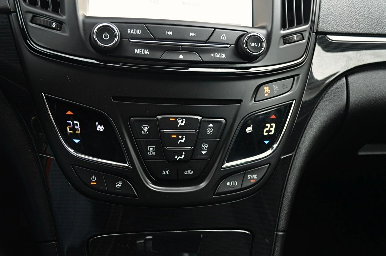 Opel Insignia - Zdjęcie 29