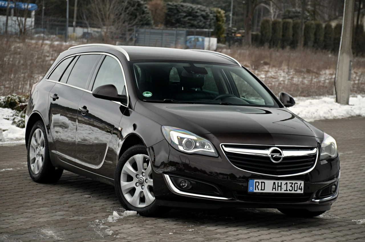 Opel Insignia - Główne zdjęcie