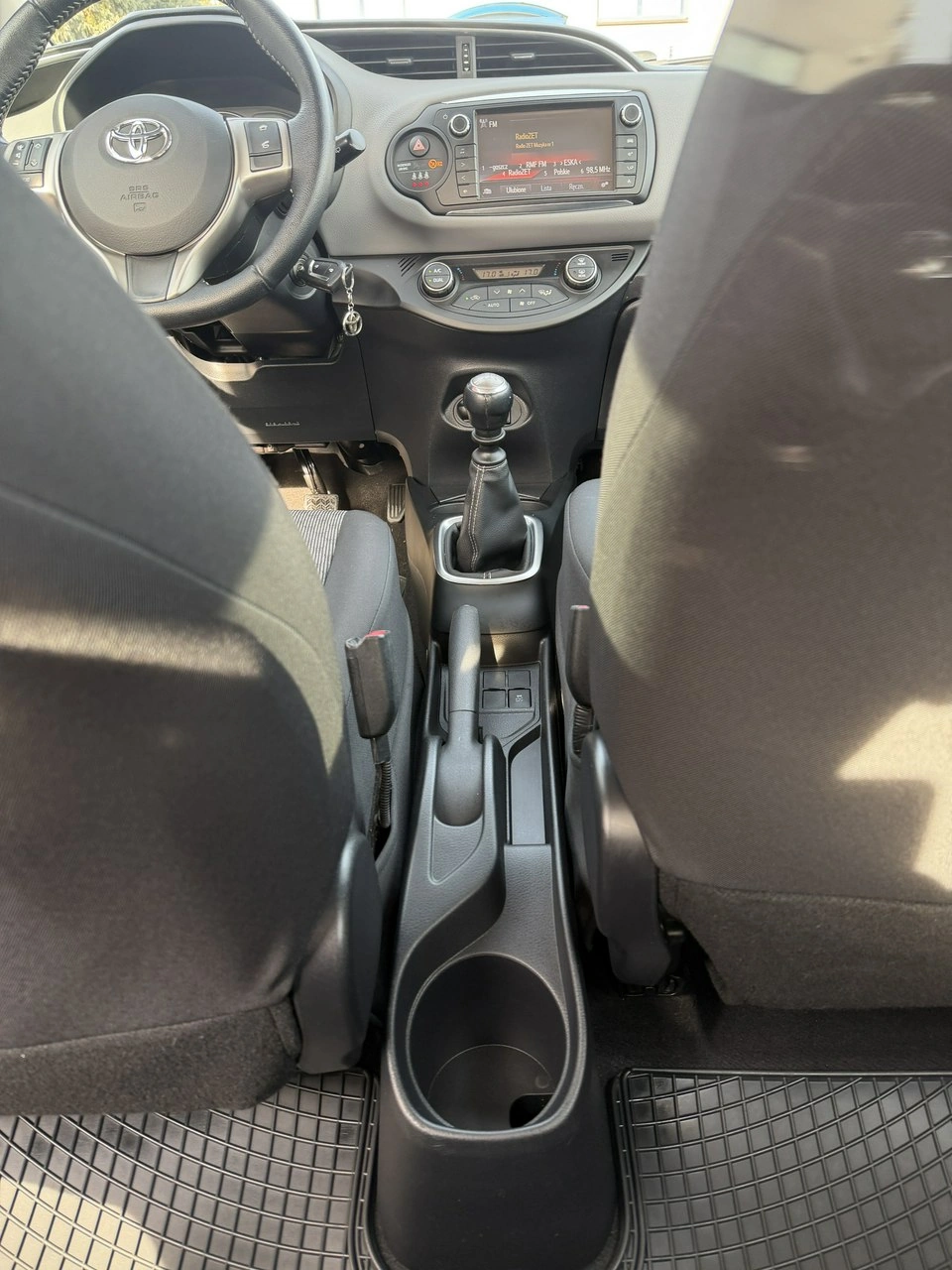 Toyota Yaris - Zdjęcie 29