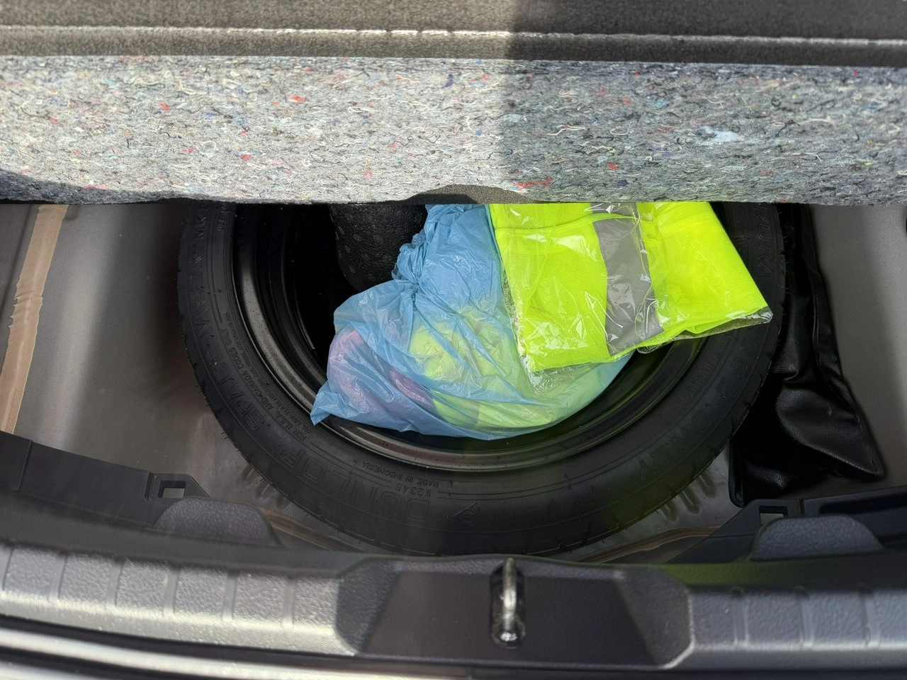 Toyota Yaris - Zdjęcie 32