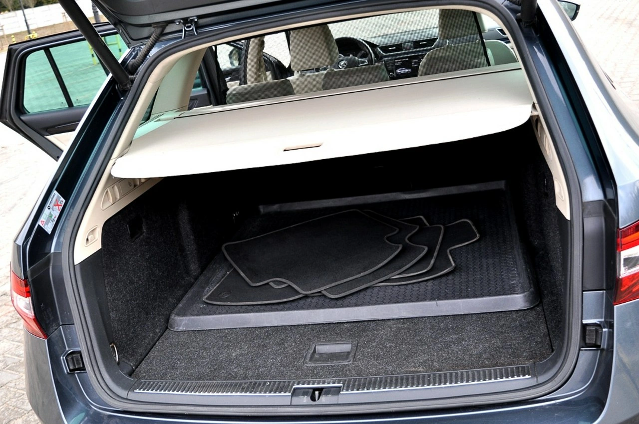Skoda Superb - Zdjęcie 10