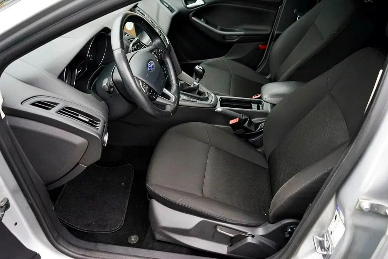 Ford Focus - Zdjęcie 16