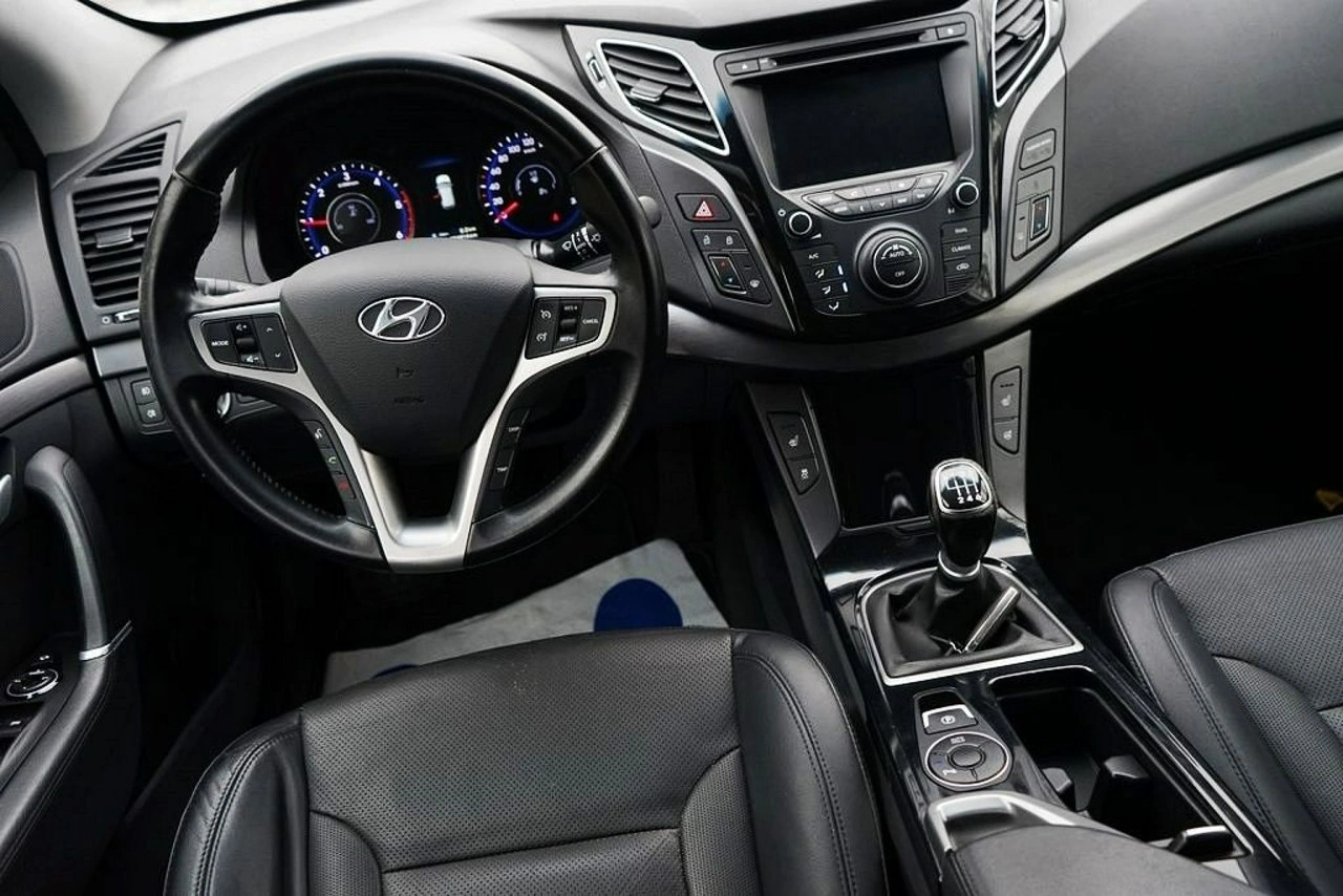 Hyundai i40 - Zdjęcie 25