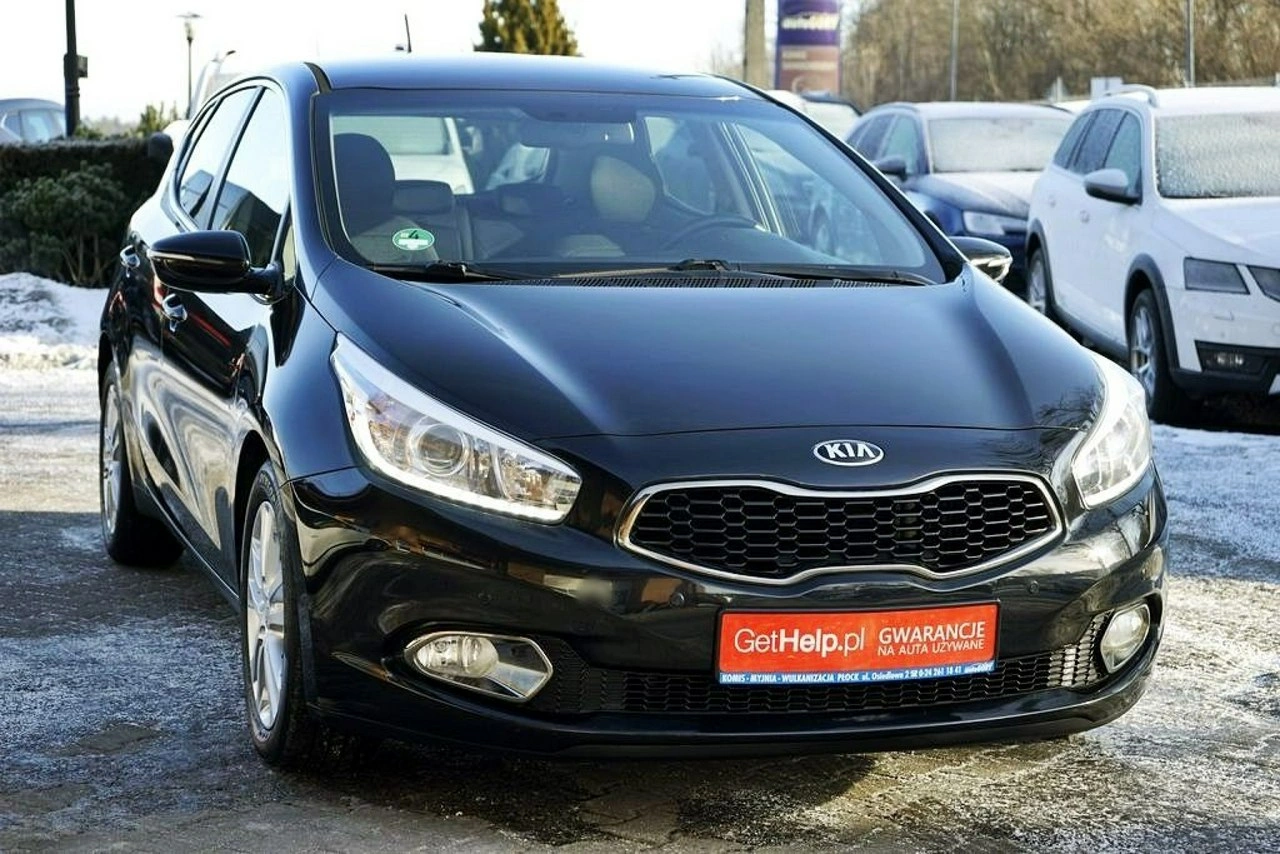 Kia Ceed - Zdjęcie 11