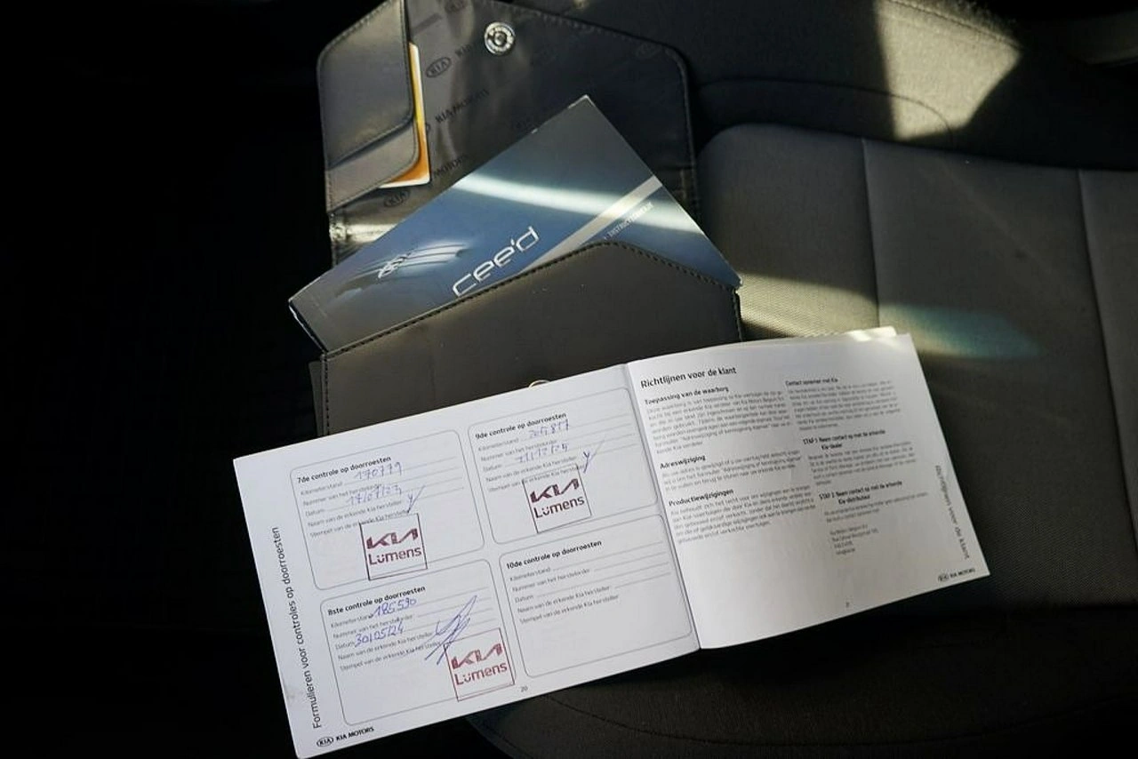 Kia Ceed - Zdjęcie 31