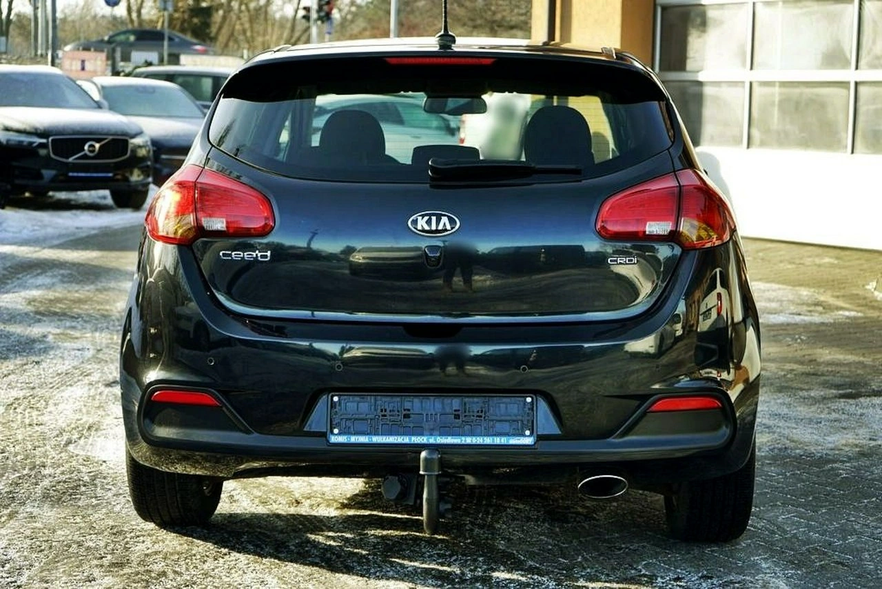 Kia Ceed - Zdjęcie 4