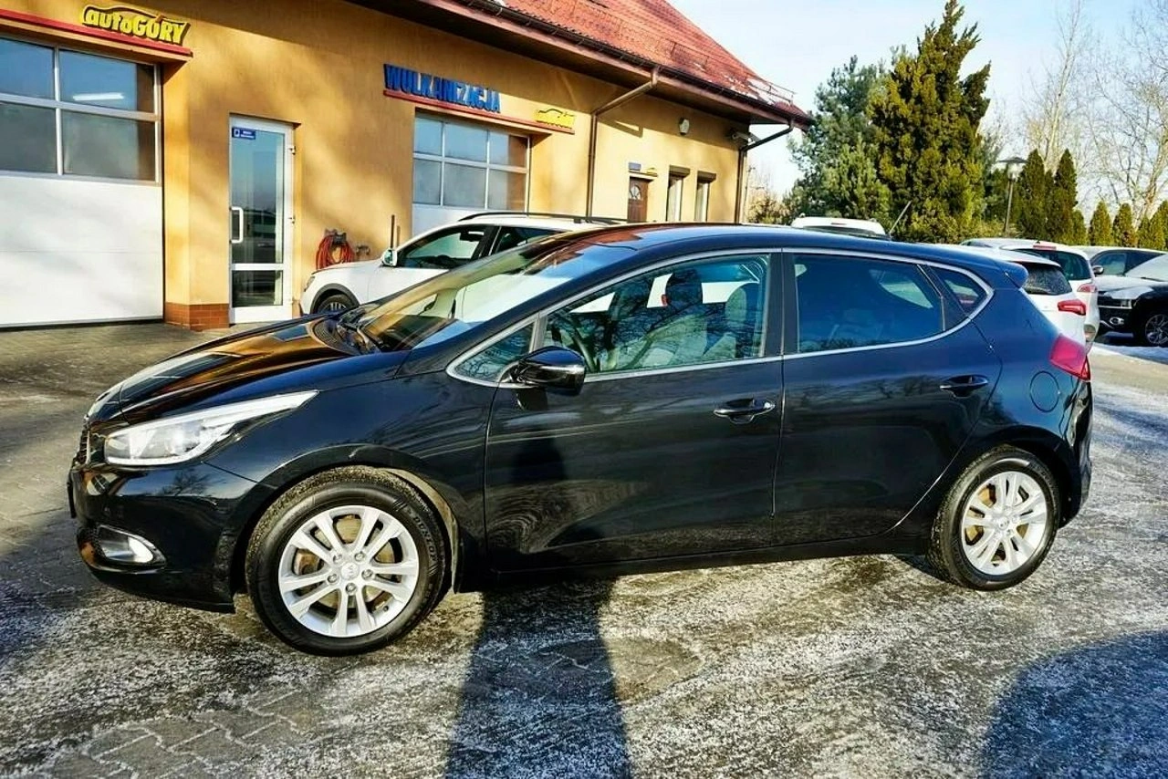 Kia Ceed - Zdjęcie 7