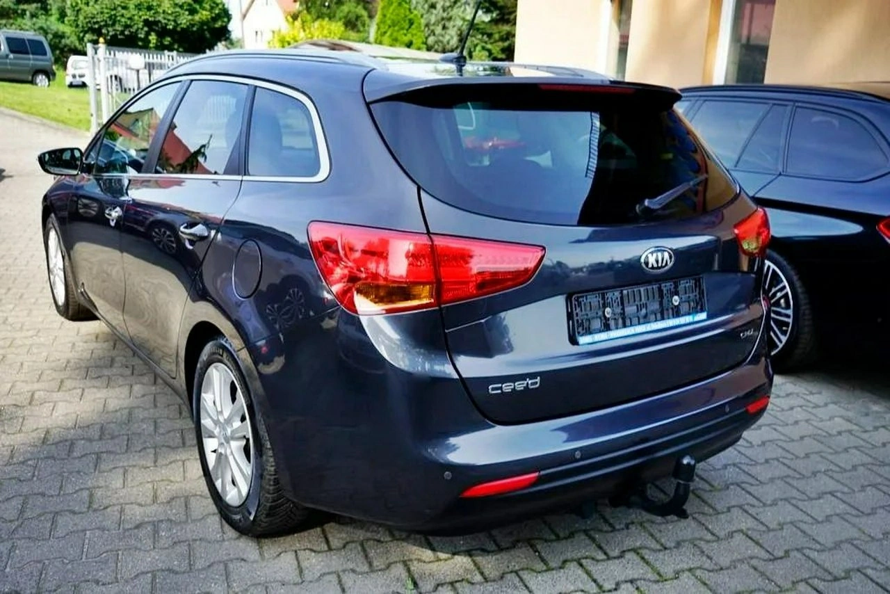 Kia Ceed - Zdjęcie 4