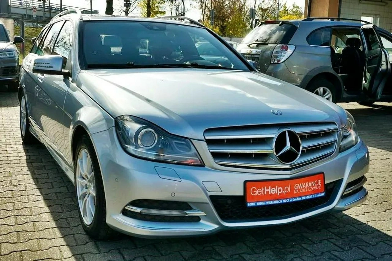 Mercedes C 200 - Zdjęcie 11