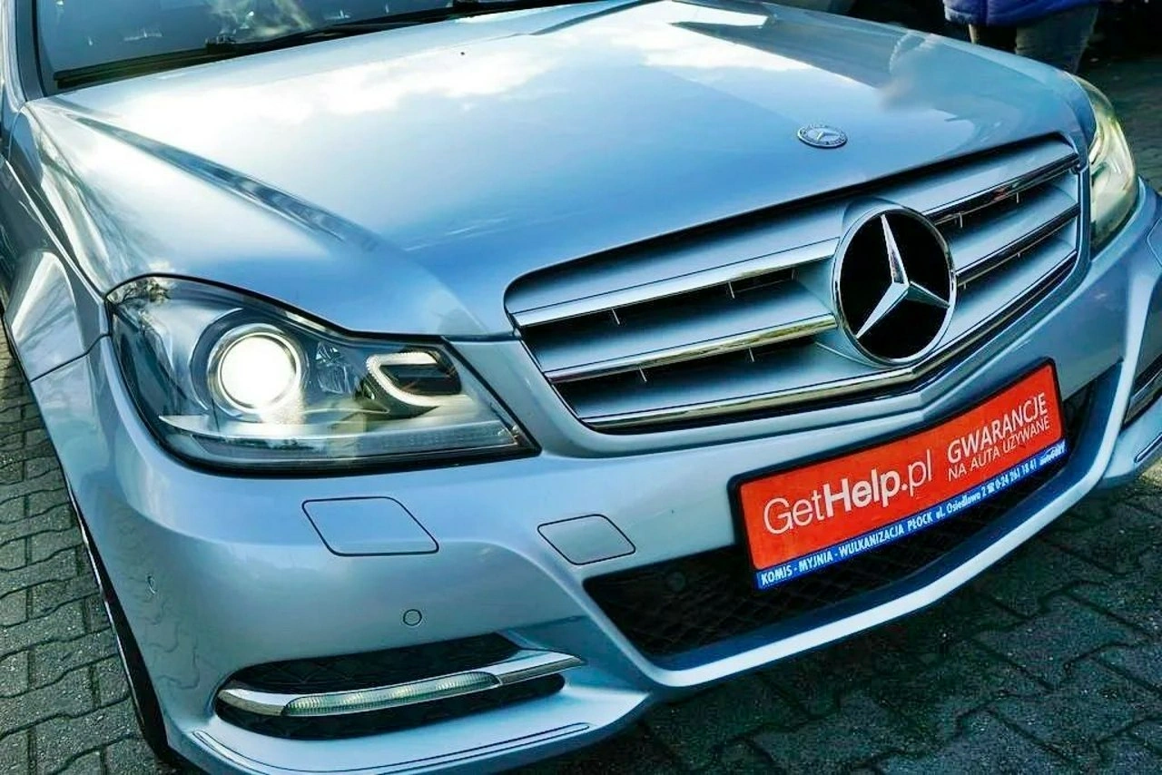 Mercedes C 200 - Zdjęcie 14