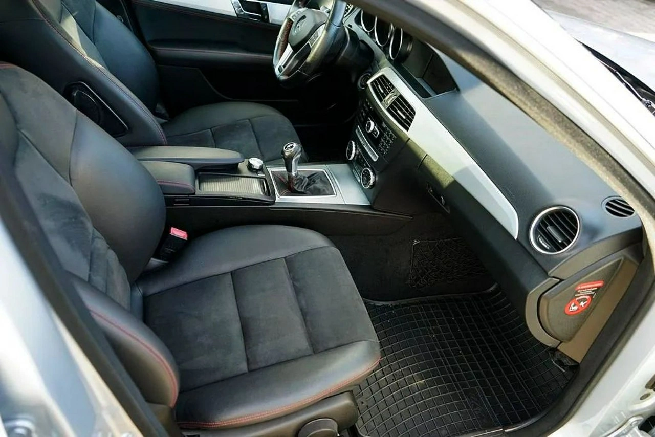 Mercedes C 200 - Zdjęcie 18