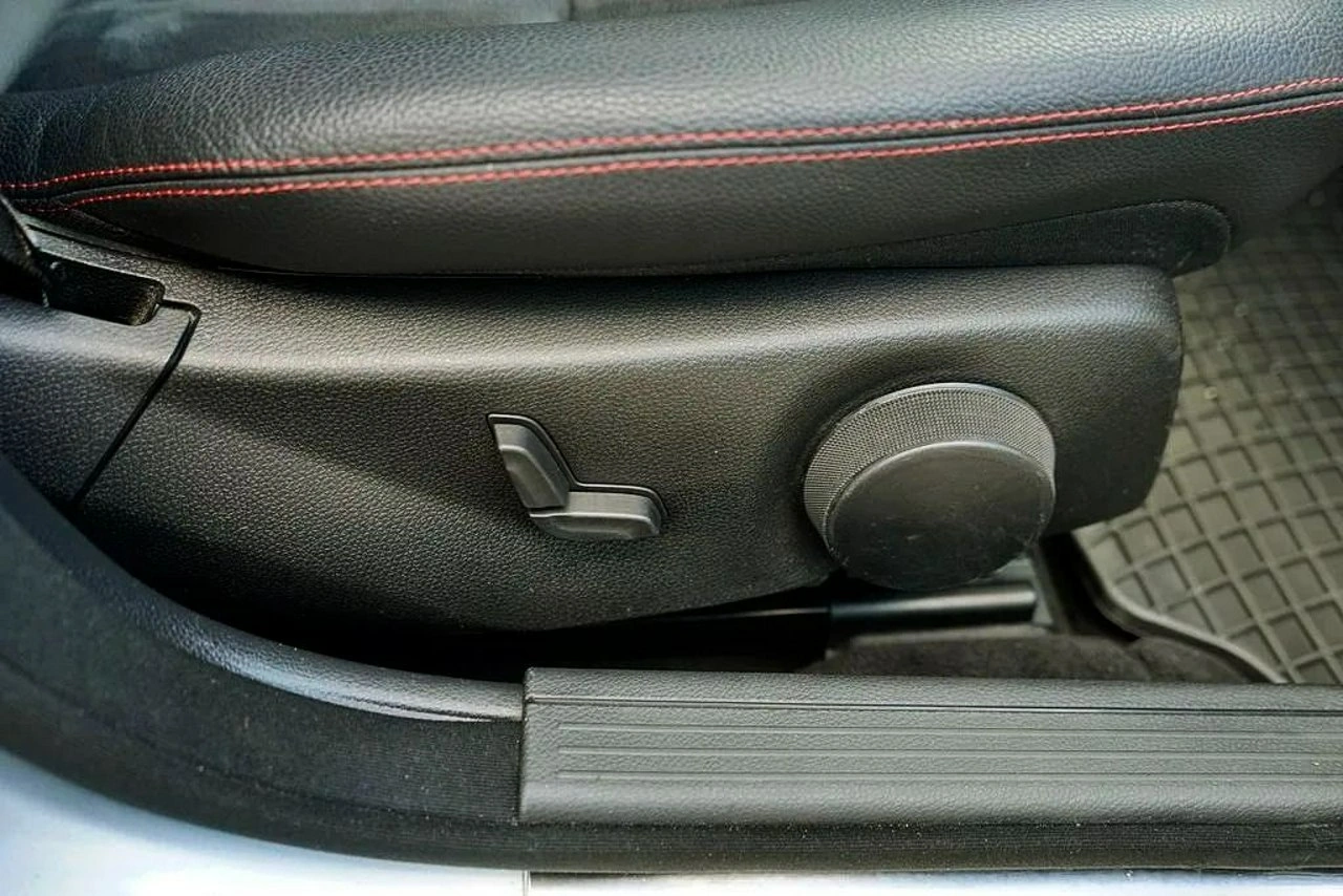 Mercedes C 200 - Zdjęcie 22