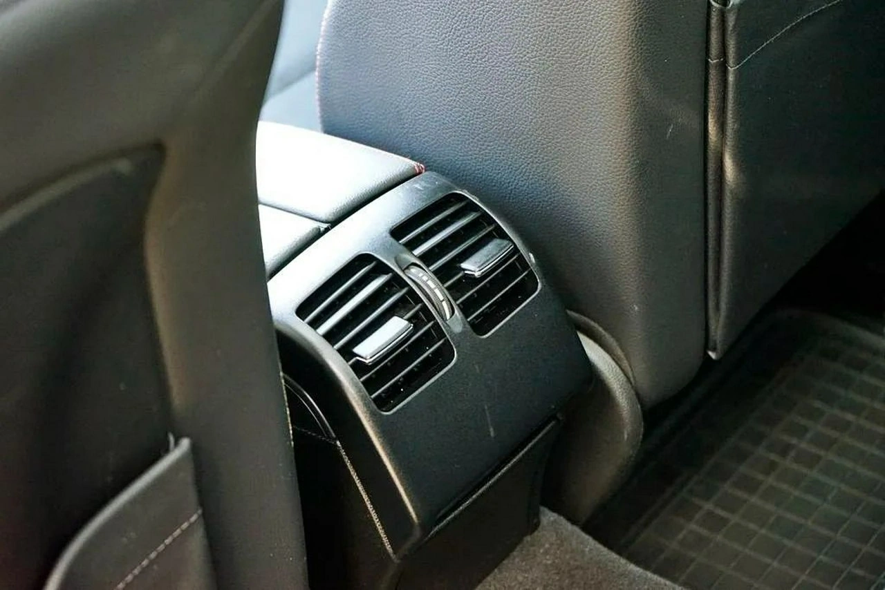 Mercedes C 200 - Zdjęcie 25