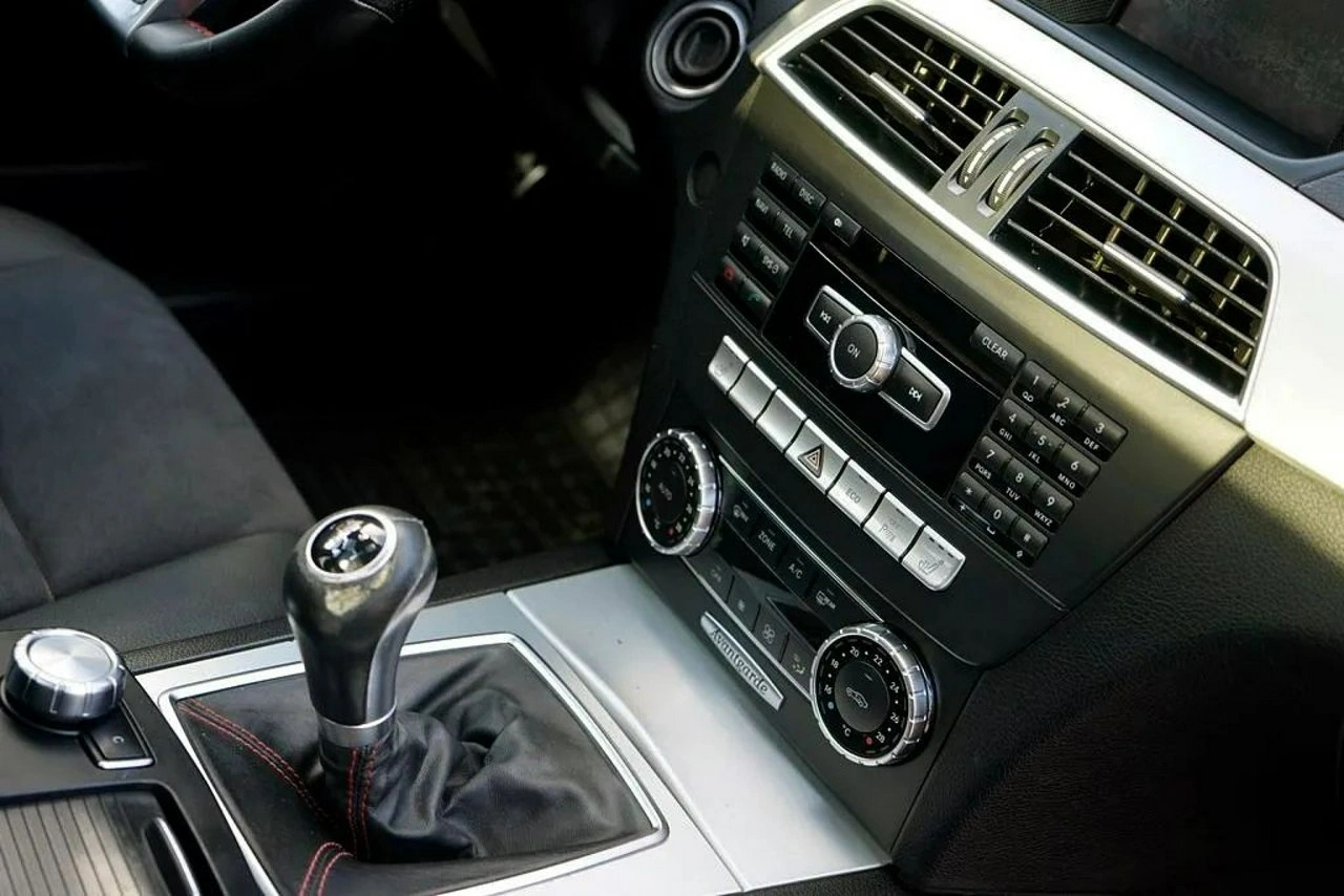 Mercedes C 200 - Zdjęcie 31