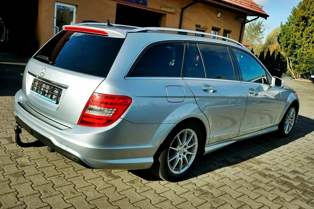 Mercedes C 200 - Zdjęcie 6