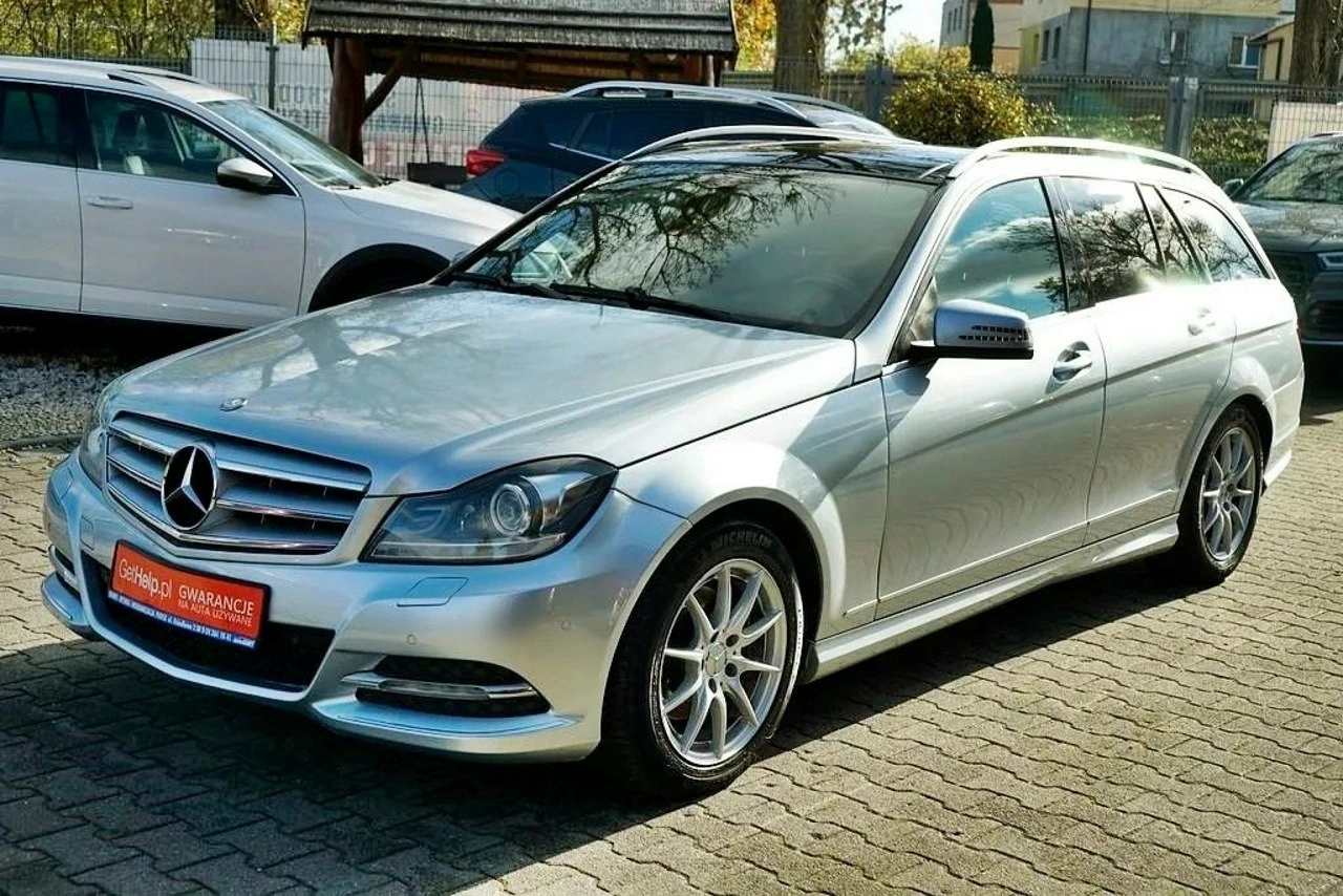 Mercedes C 200 - Zdjęcie 8