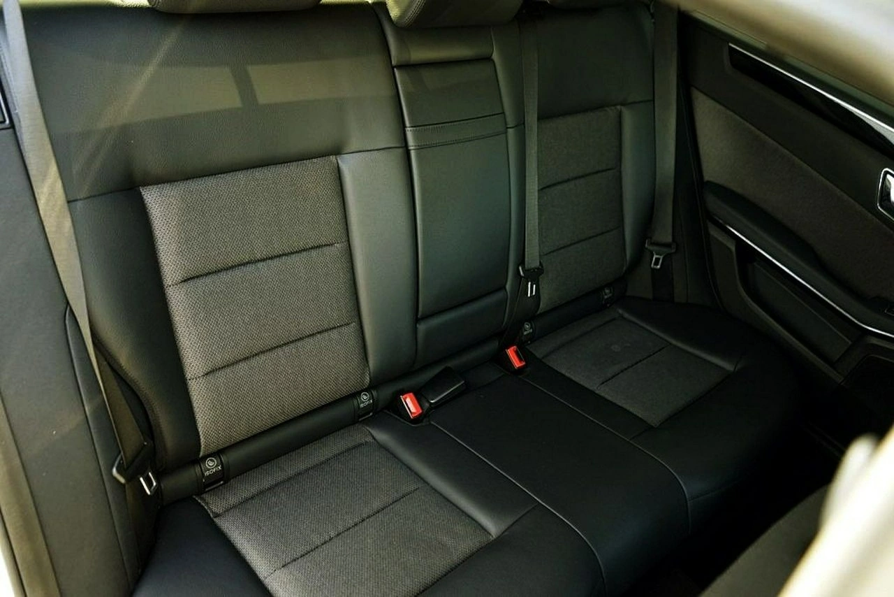 Mercedes E 220 - Zdjęcie 26