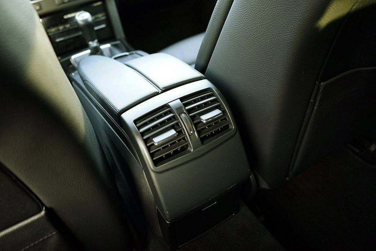Mercedes E 220 - Zdjęcie 27