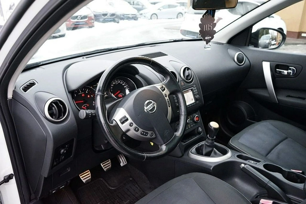 Nissan Qashqai - Zdjęcie 16