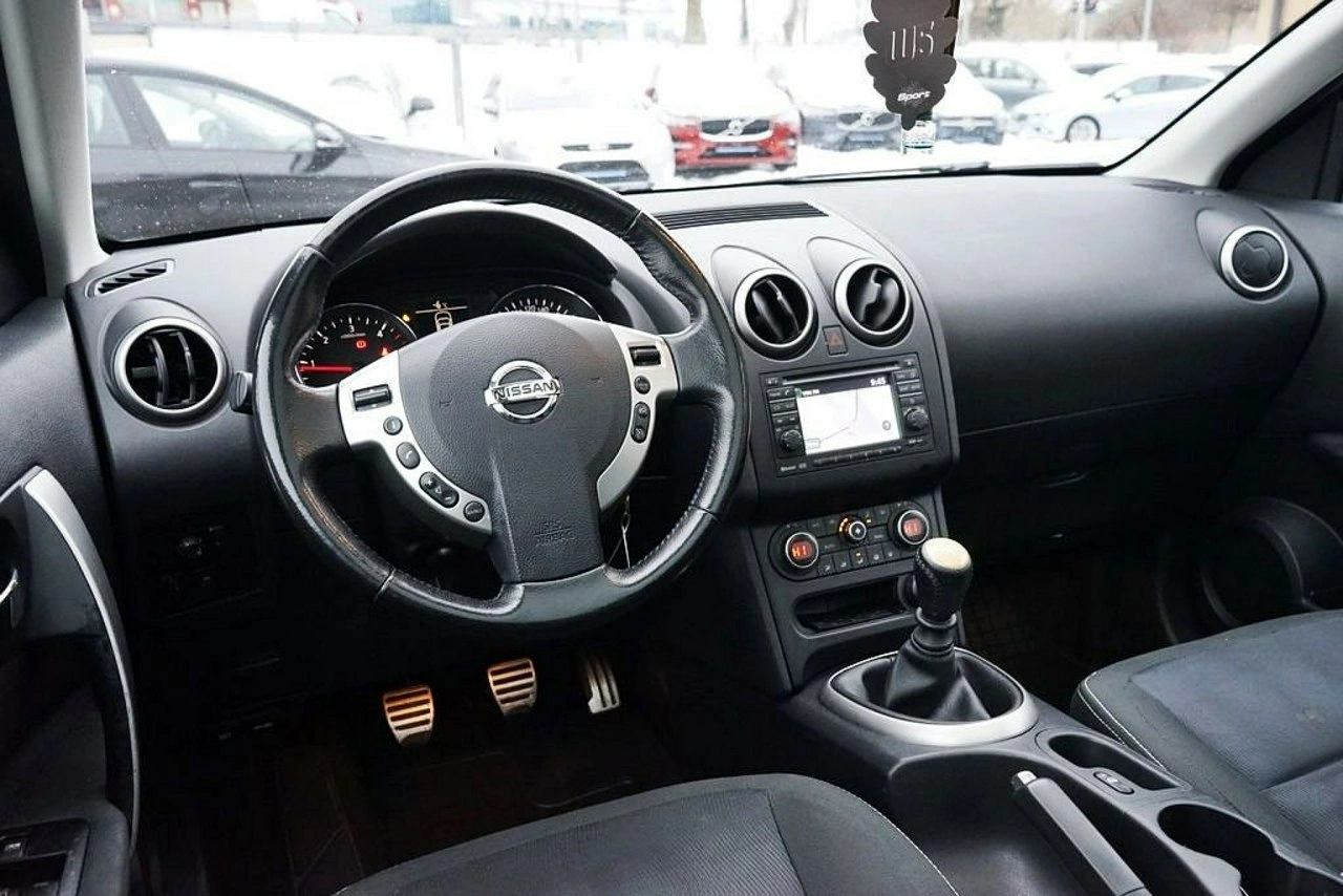 Nissan Qashqai - Zdjęcie 17