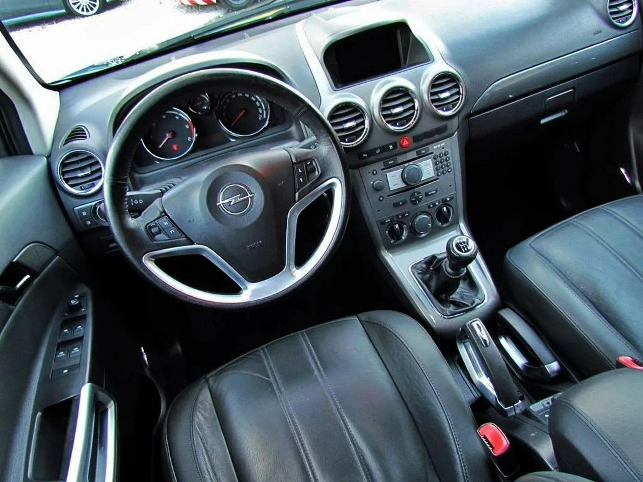 Opel Antara - Zdjęcie 24